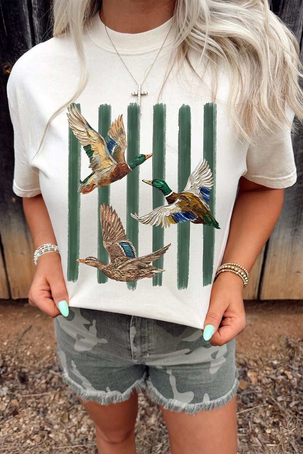 Trendsi Western Mallard Stripes Graphic Round Neck Casual Tee -