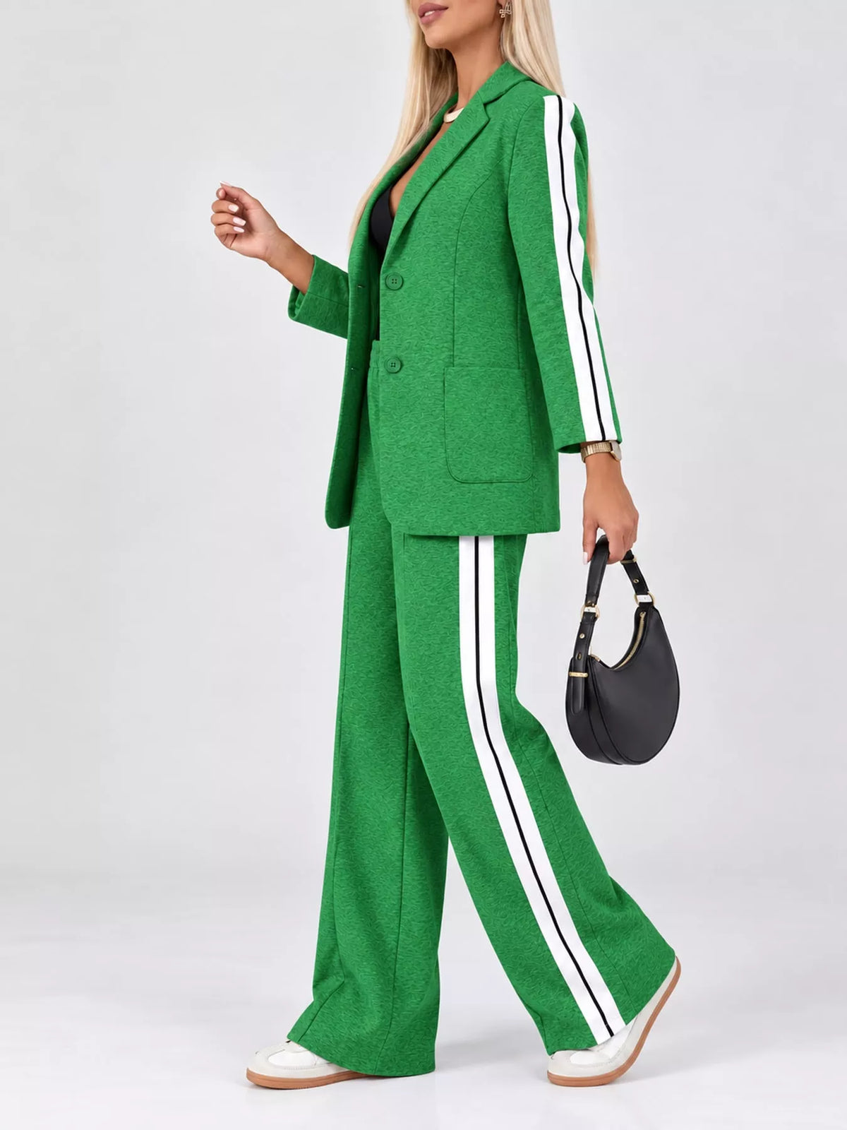 Set with Side Stripe Detail — side view