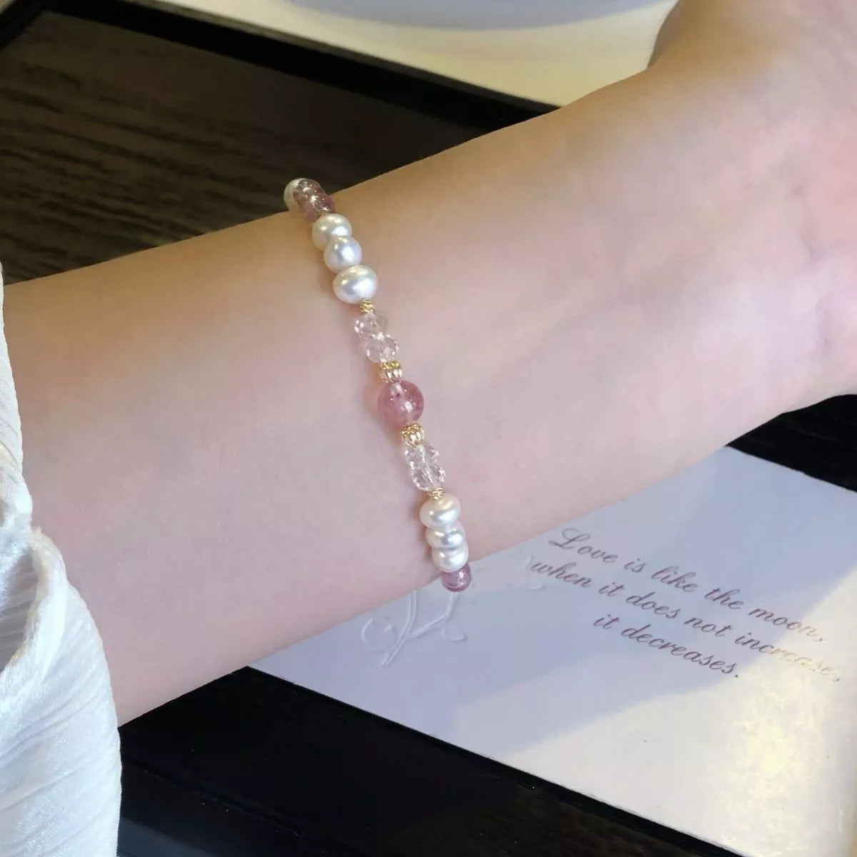 Trendsi Pearl & Crystal Beaded Bracelet -