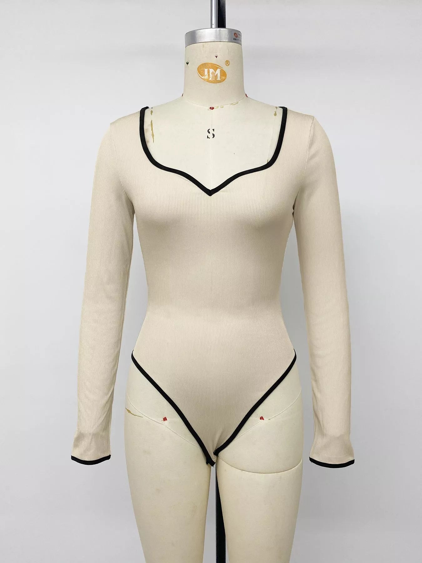 Trendsi Ribbed Sweetheart Neckline Contrast Trim Long Sleeve Bodysuit -