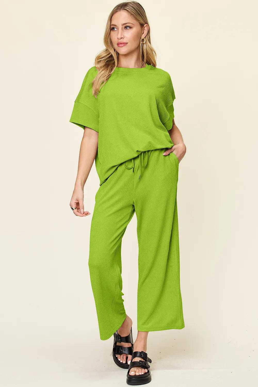 Women's clothing set – product view 1