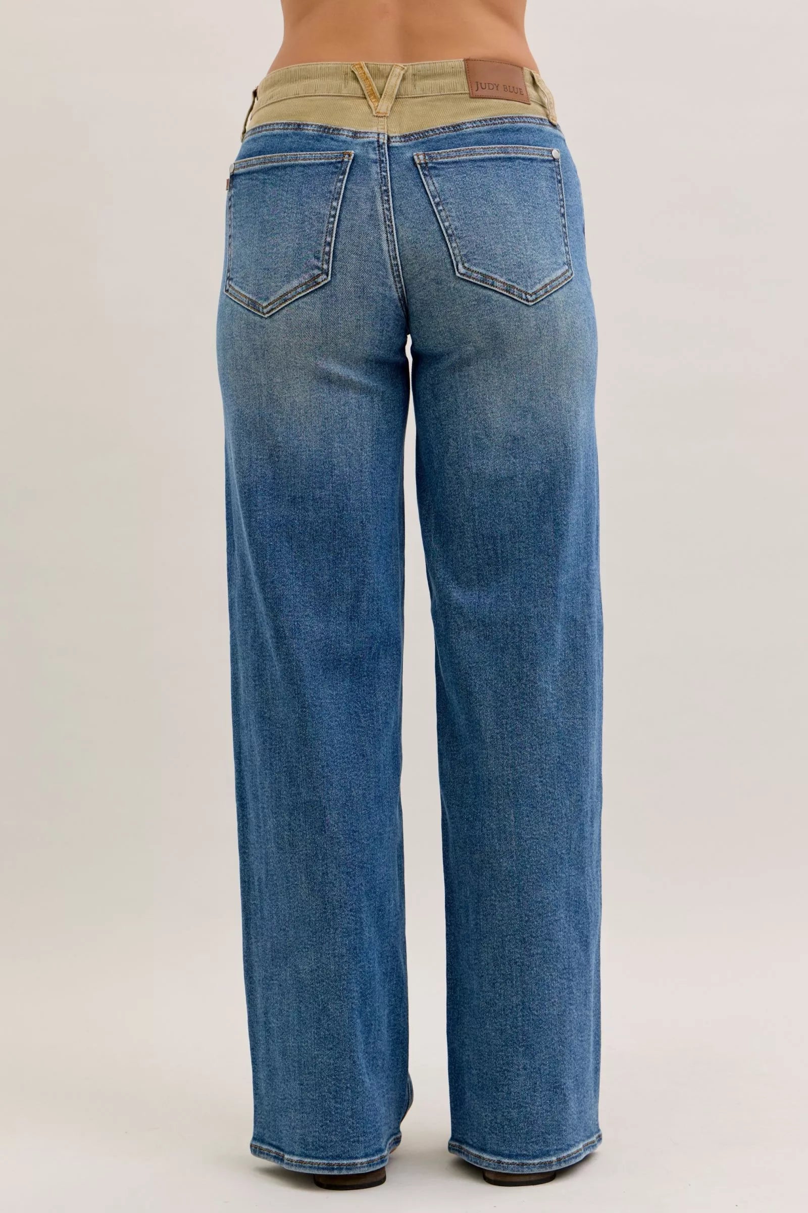 Women's jeans – product view 4
