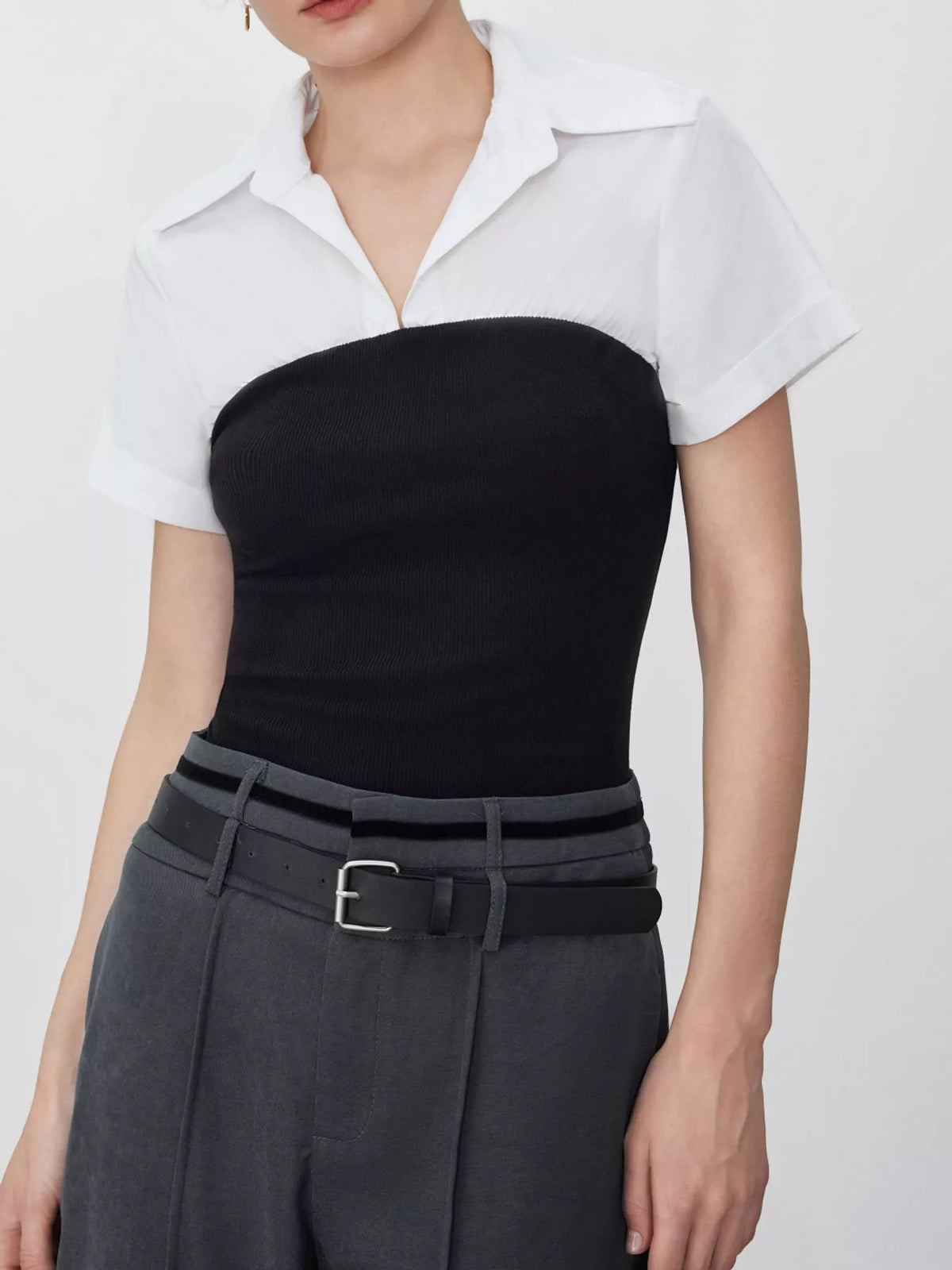 Color-Block Short Sleeve Blouse in black and white