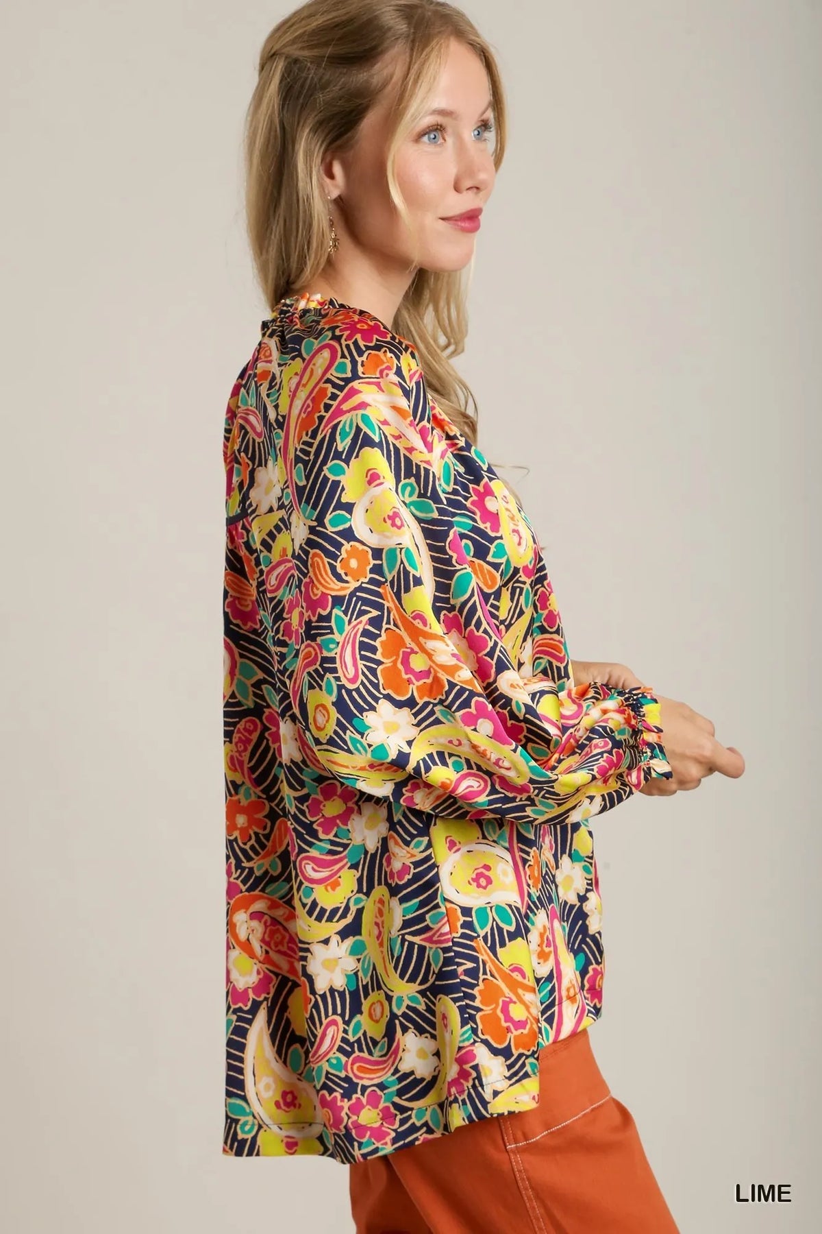 Women's apparel – product view 3