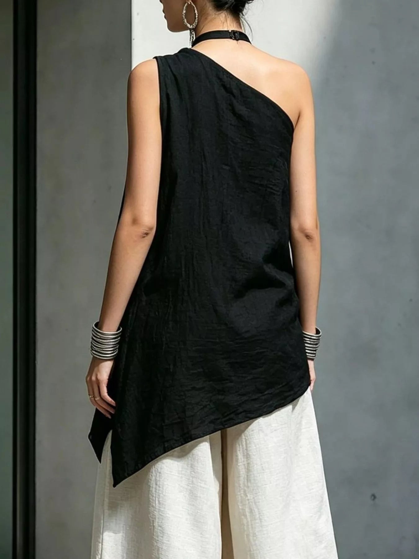 Trendsi Full Size Asymmetrical One-Shoulder Sleeveless Top Plus Size -