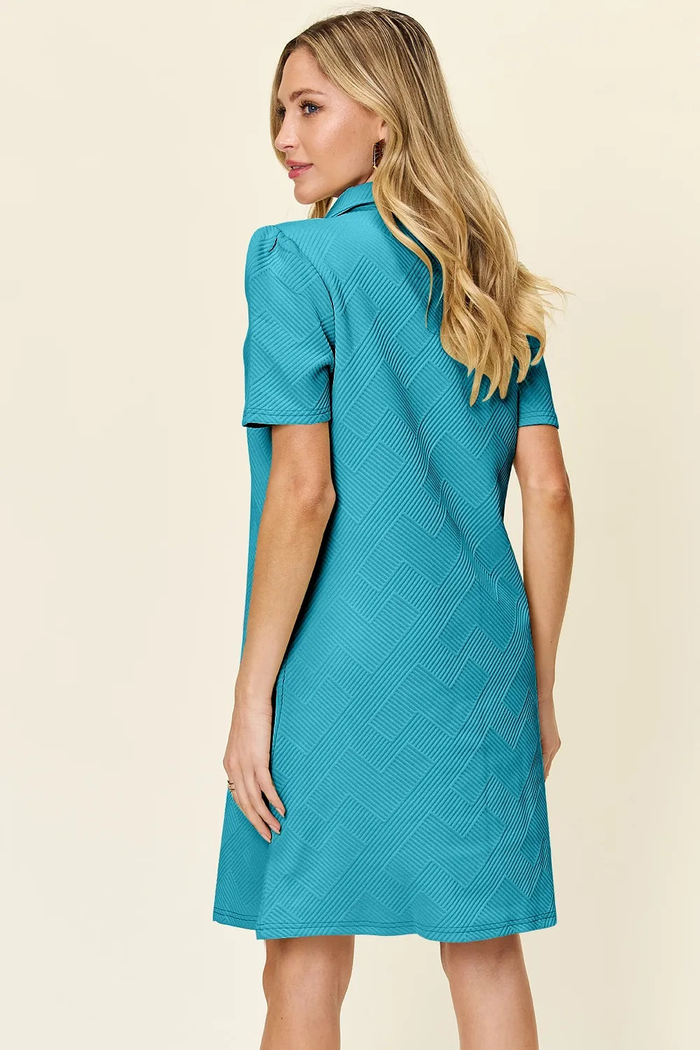 Women's apparel – product view 24