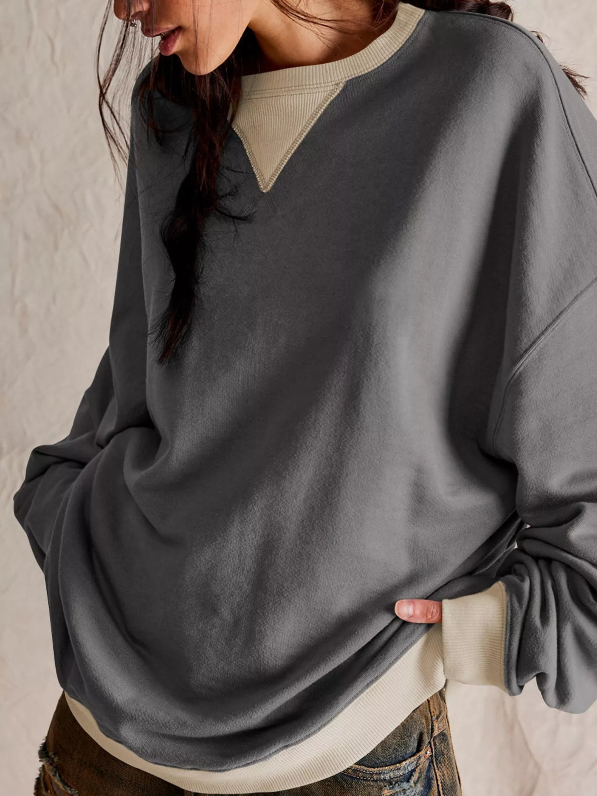 Gray dropped shoulder long sleeve sweatshirt