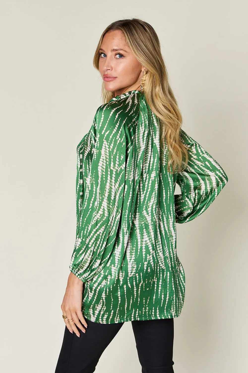 Women's apparel – product view 24