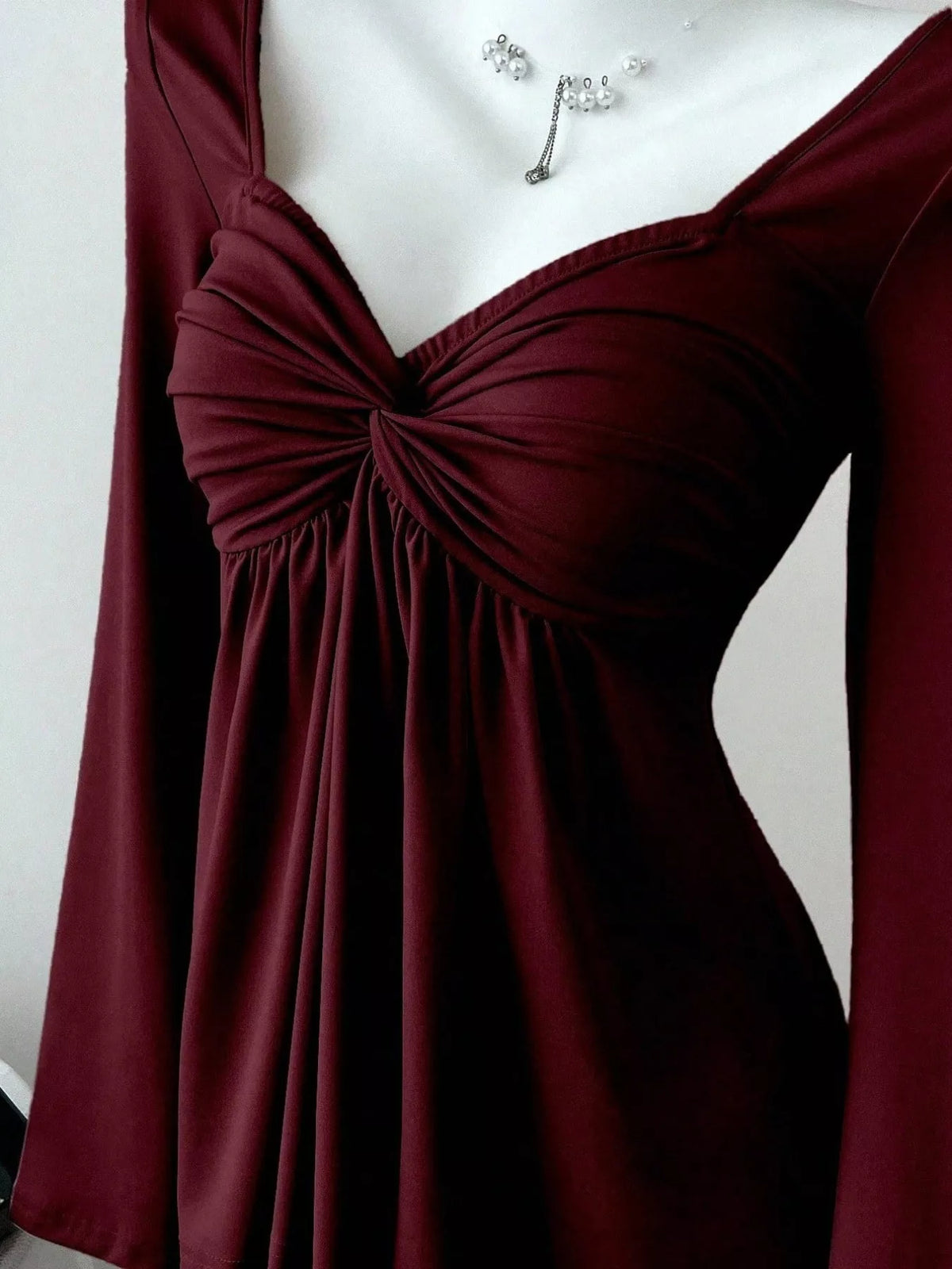 Long-sleeve T-shirt, garment detail