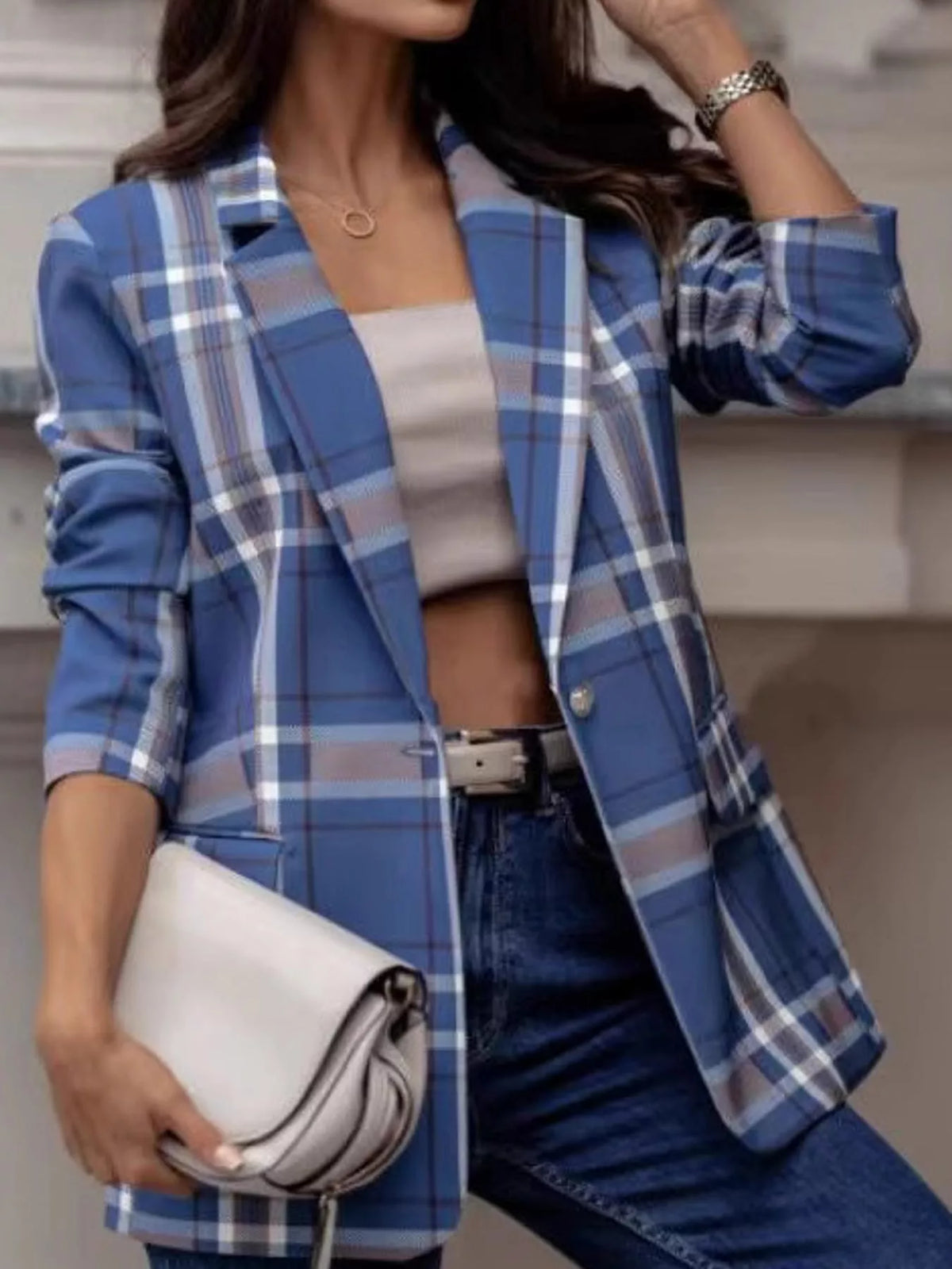 Collared long sleeve blazer, front view on model