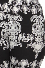 Niobe Clothing Chandelier Design Plus Size Capri Leggings - leggings