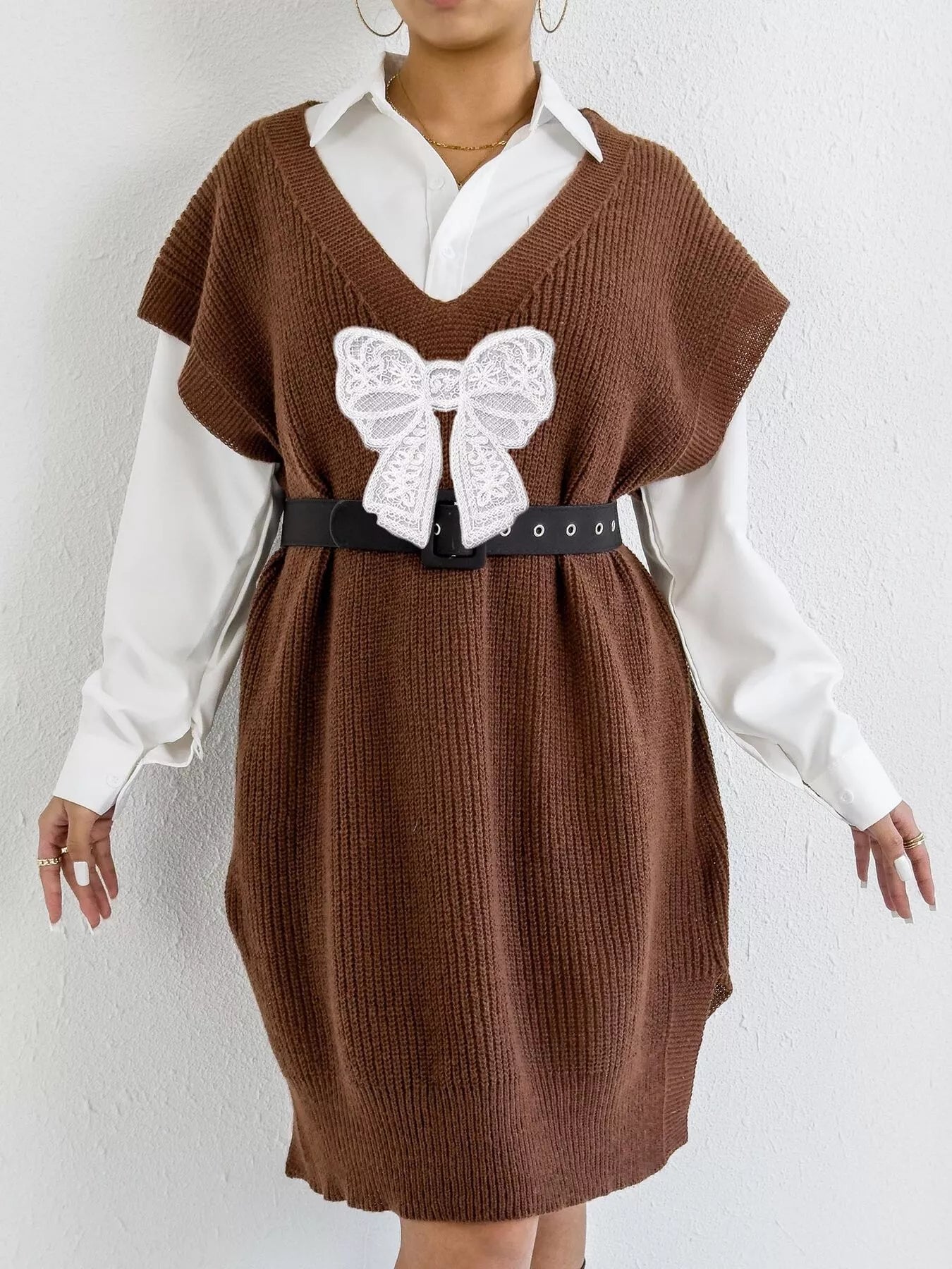 Trendsi Embroidered Bow V-Neck Sweater Vest -