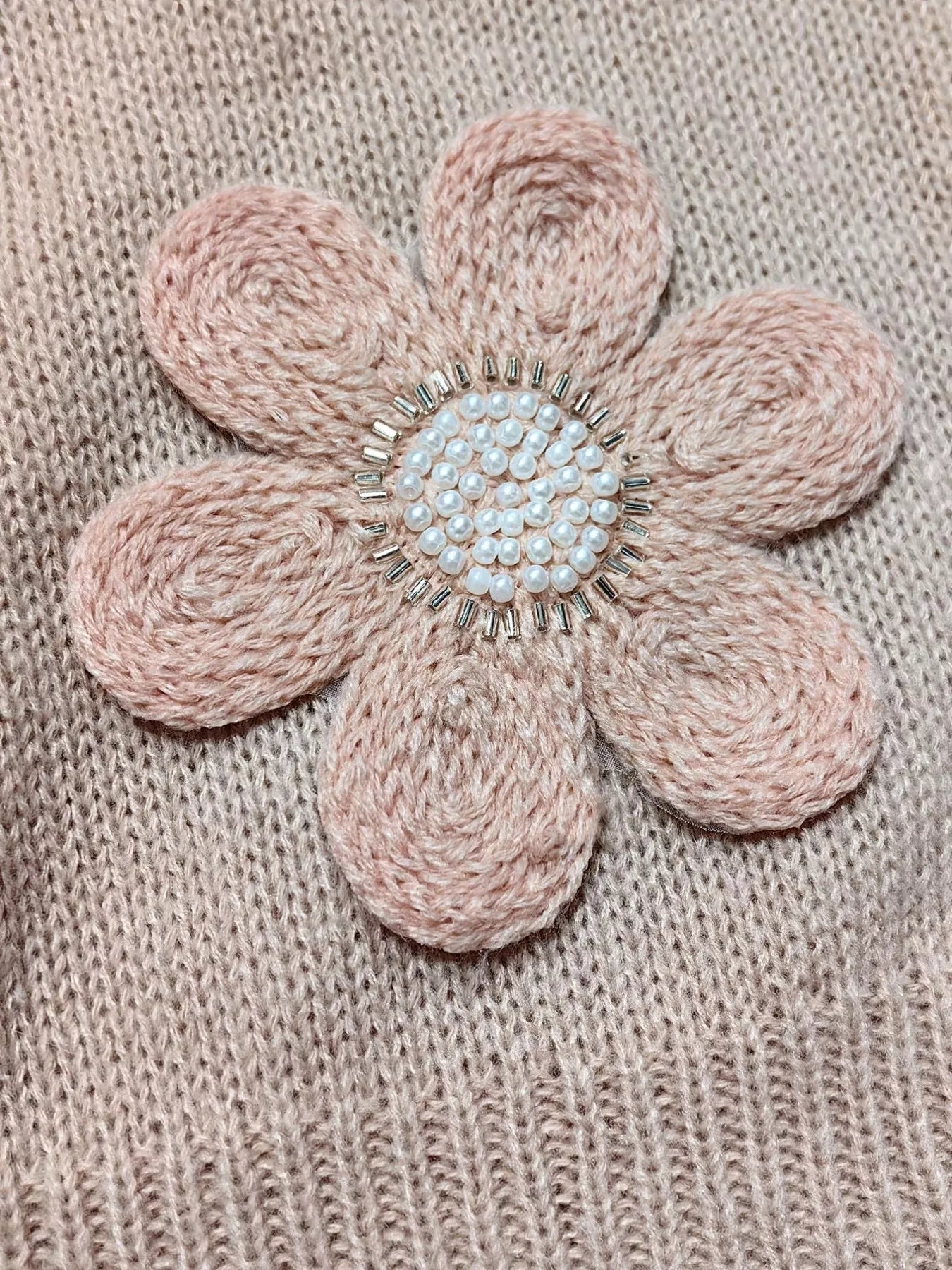 Flower contrast-trim dropped-shoulder sweater