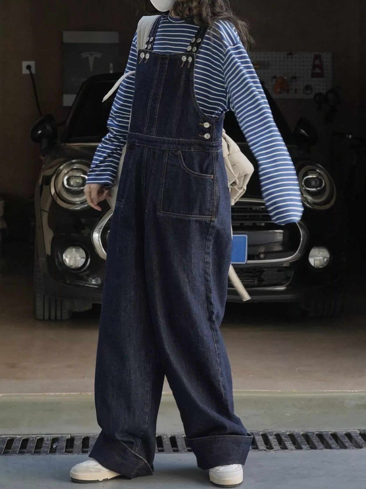 Women's Vintage Dark Wash Wide-Leg Denim Overalls in dark blue — front view