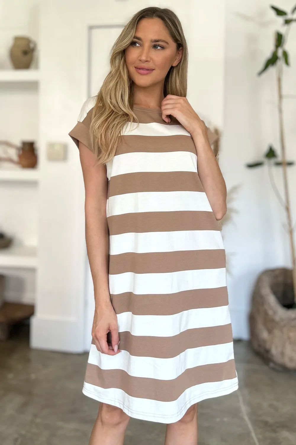 Women's apparel – product view 7