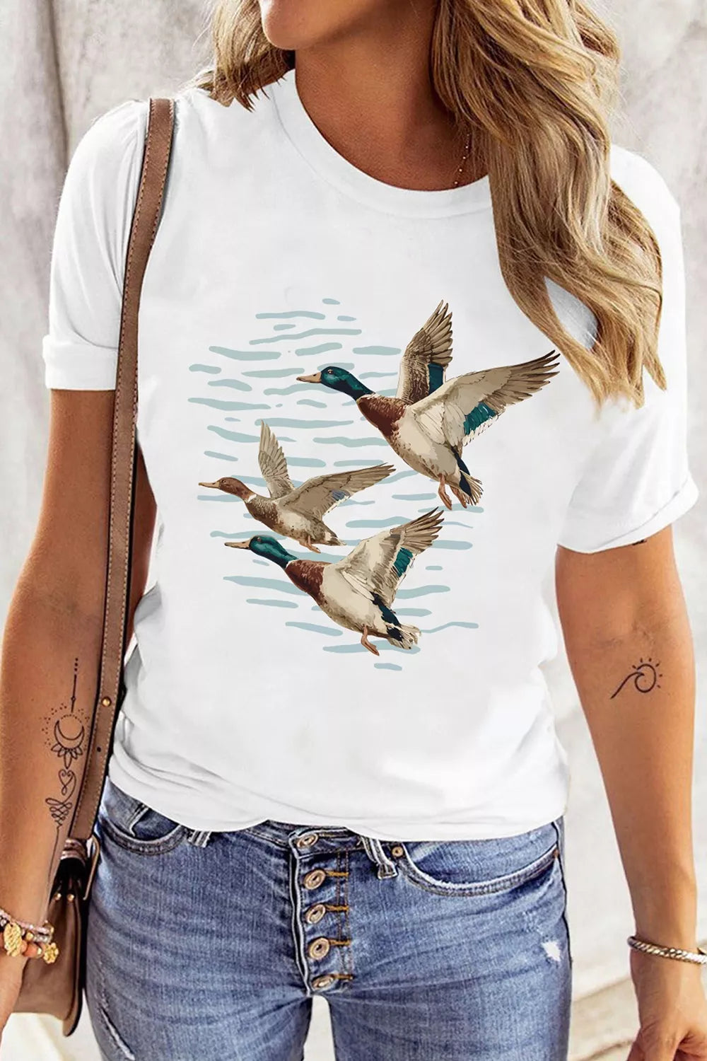 Trendsi Full Size Western Mallard Lake Graphic Casual T‑Shirt Plus Size -
