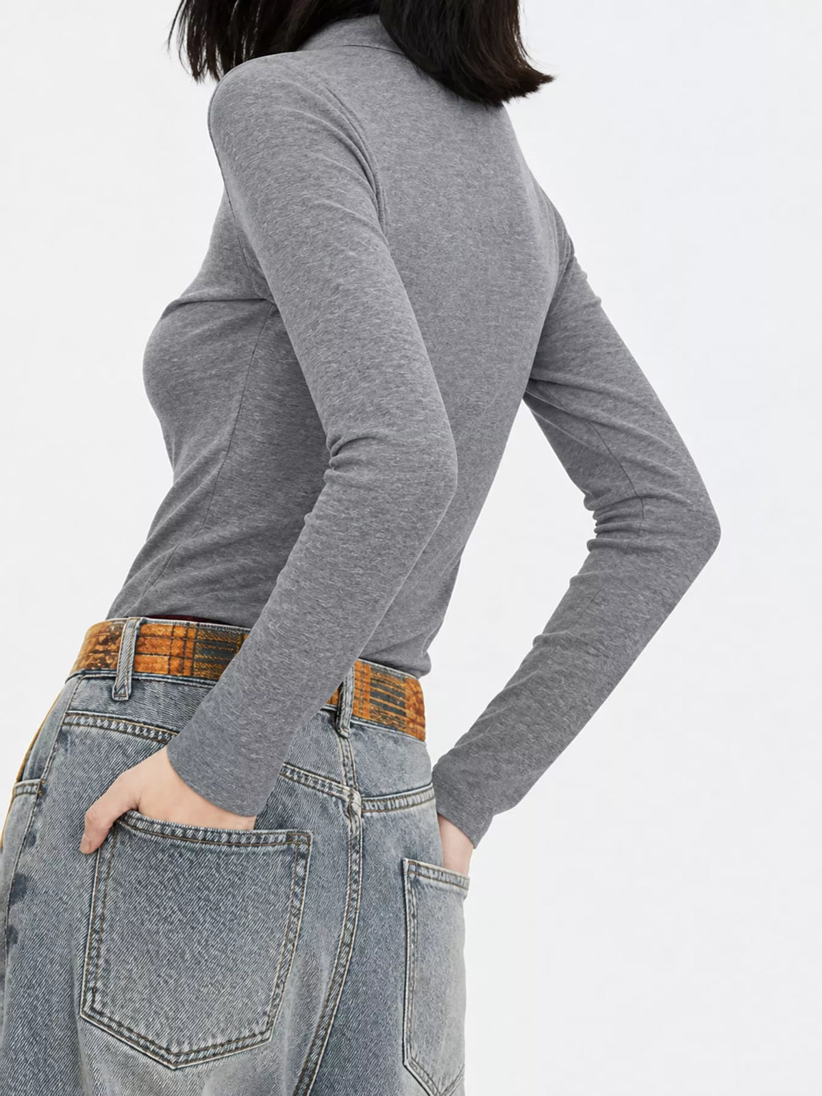 Long-sleeve T-shirt, back view