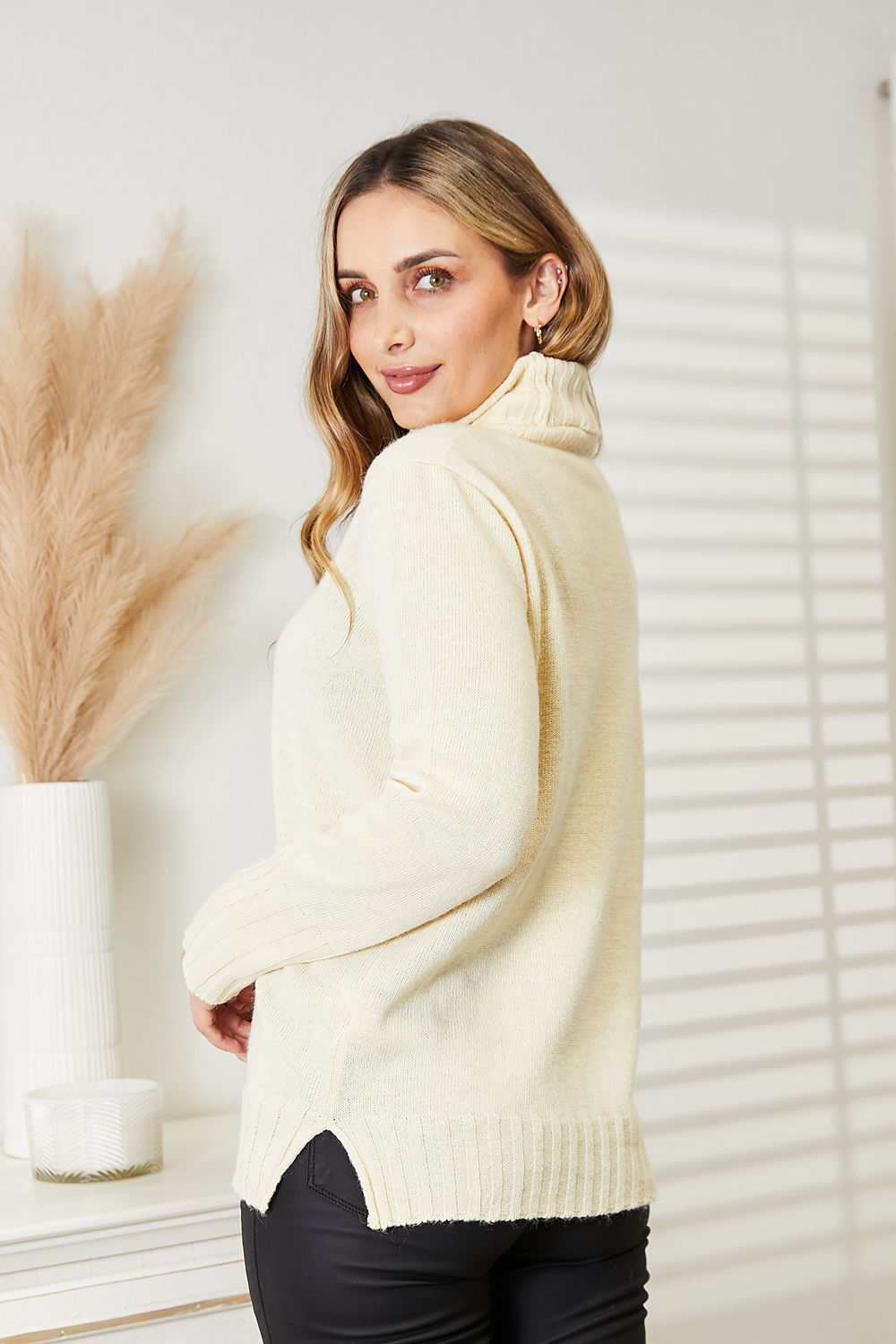 Women's sweater – product view 8