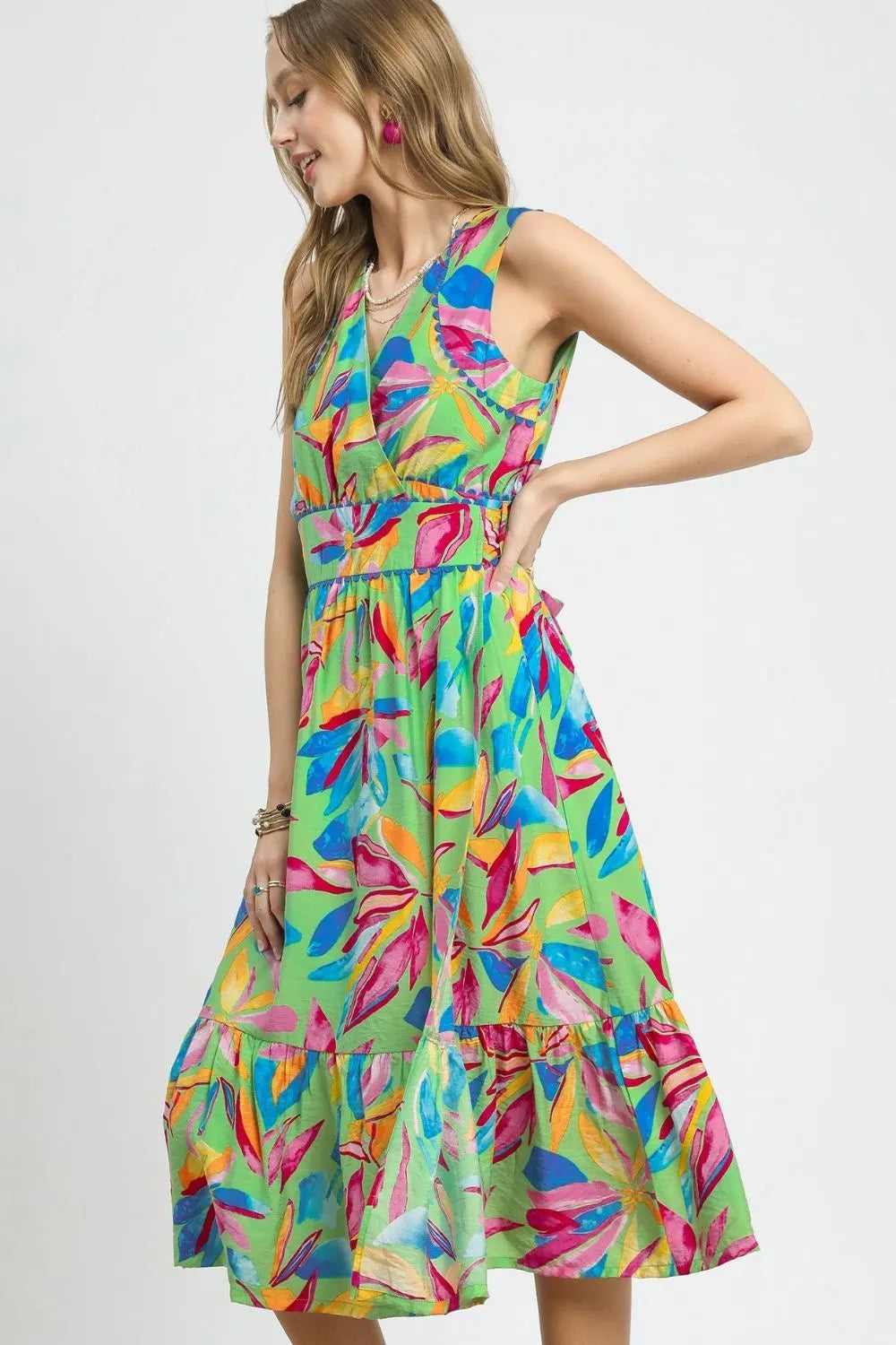 Women's apparel – product view 3