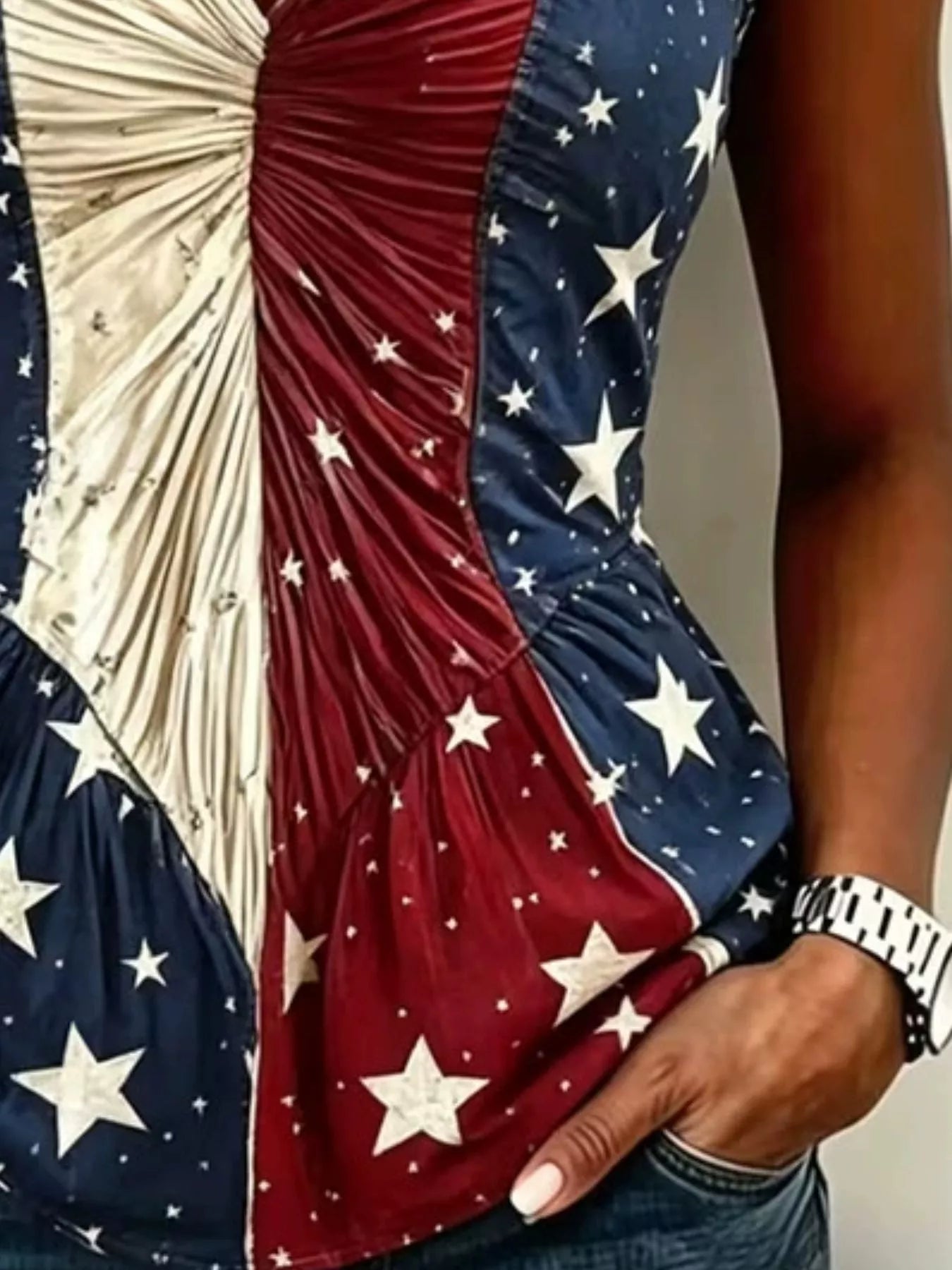 Trendsi Full Size American Flag Print V-Neck Sleeveless Top Plus Size -