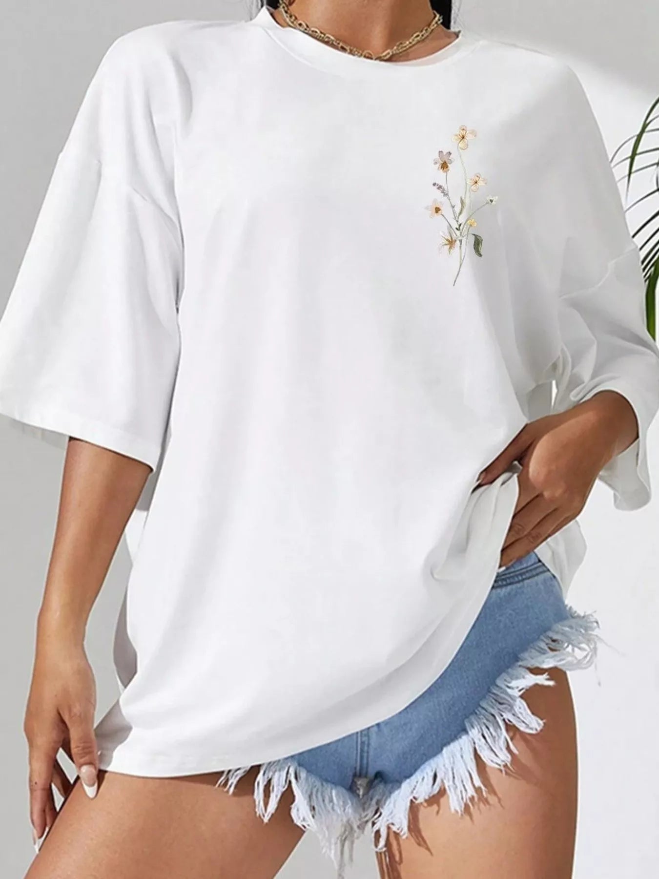 Trendsi Full Size Floral Short Sleeve Casual T-Shirt Plus Size -