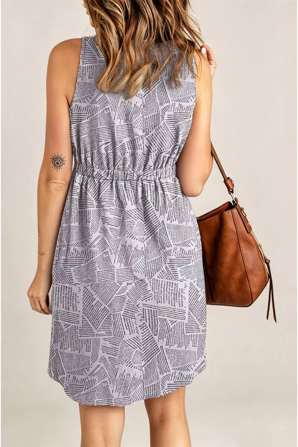 Women's apparel – product view 3