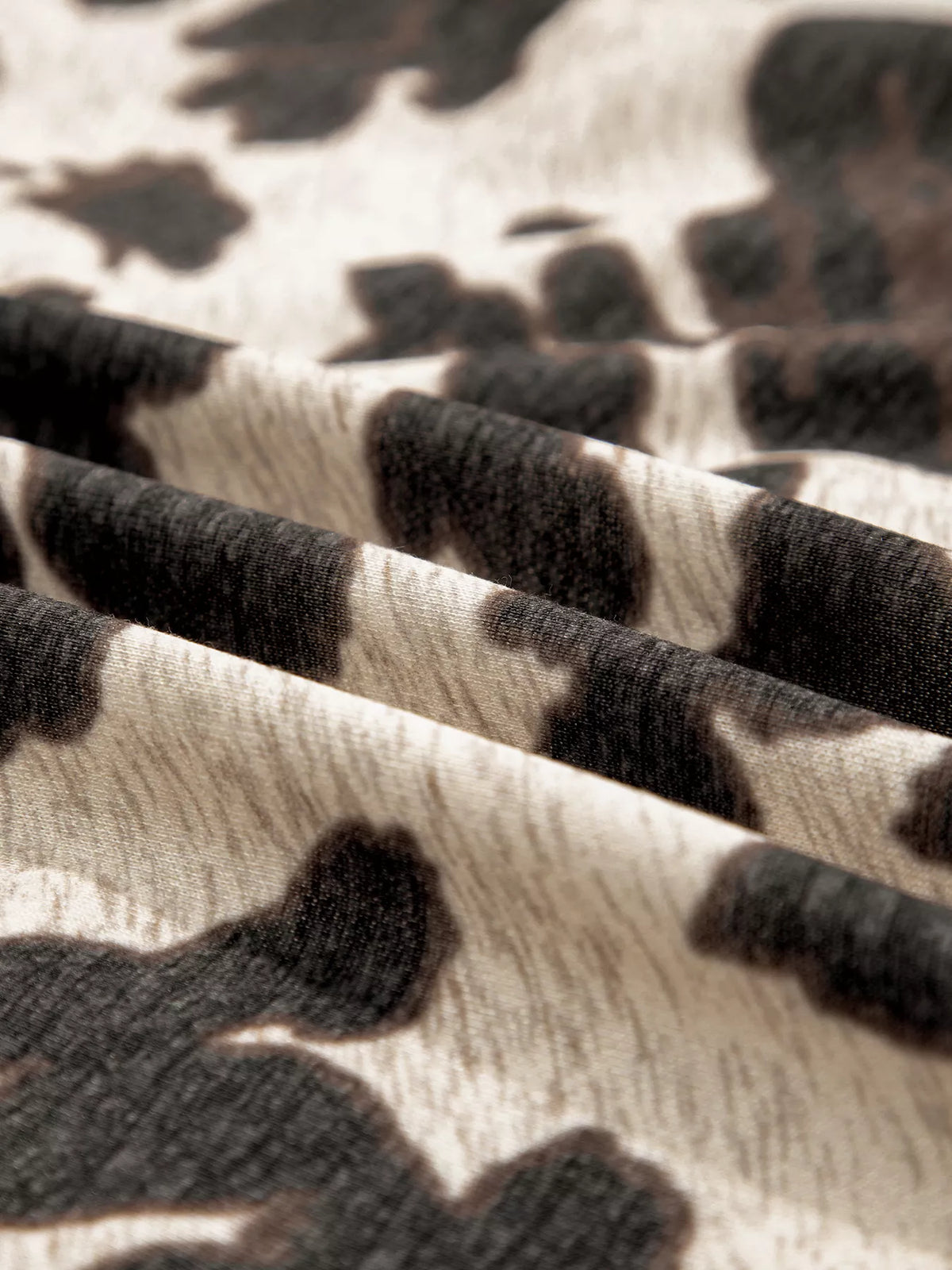 Cow Print Pocket Hoodie in multicolour, construction detail