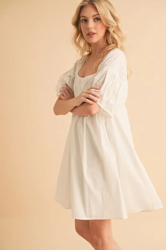 Women's apparel – product view 11