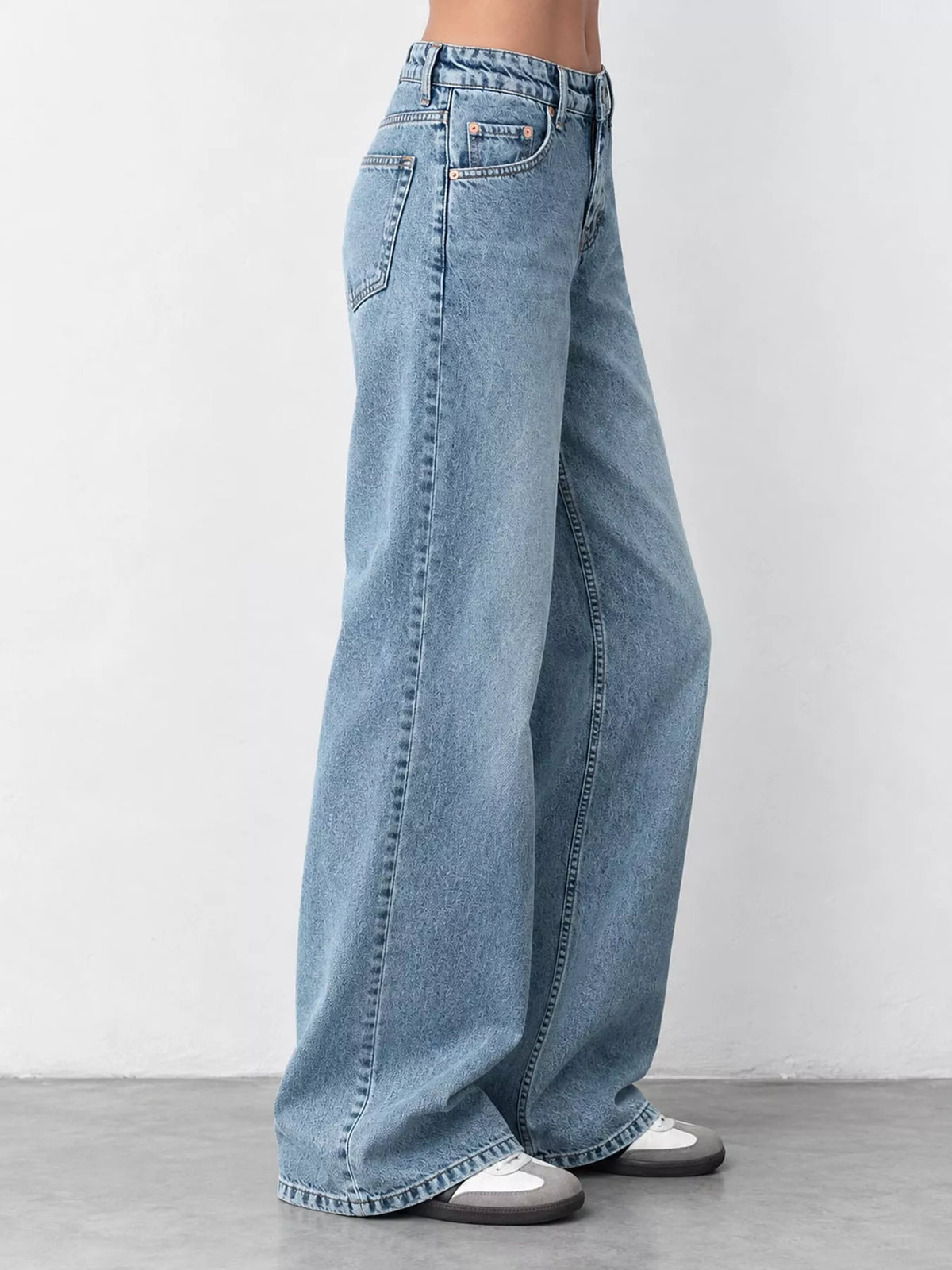 Wide-Leg Vintage Wash Jeans in light blue, side view