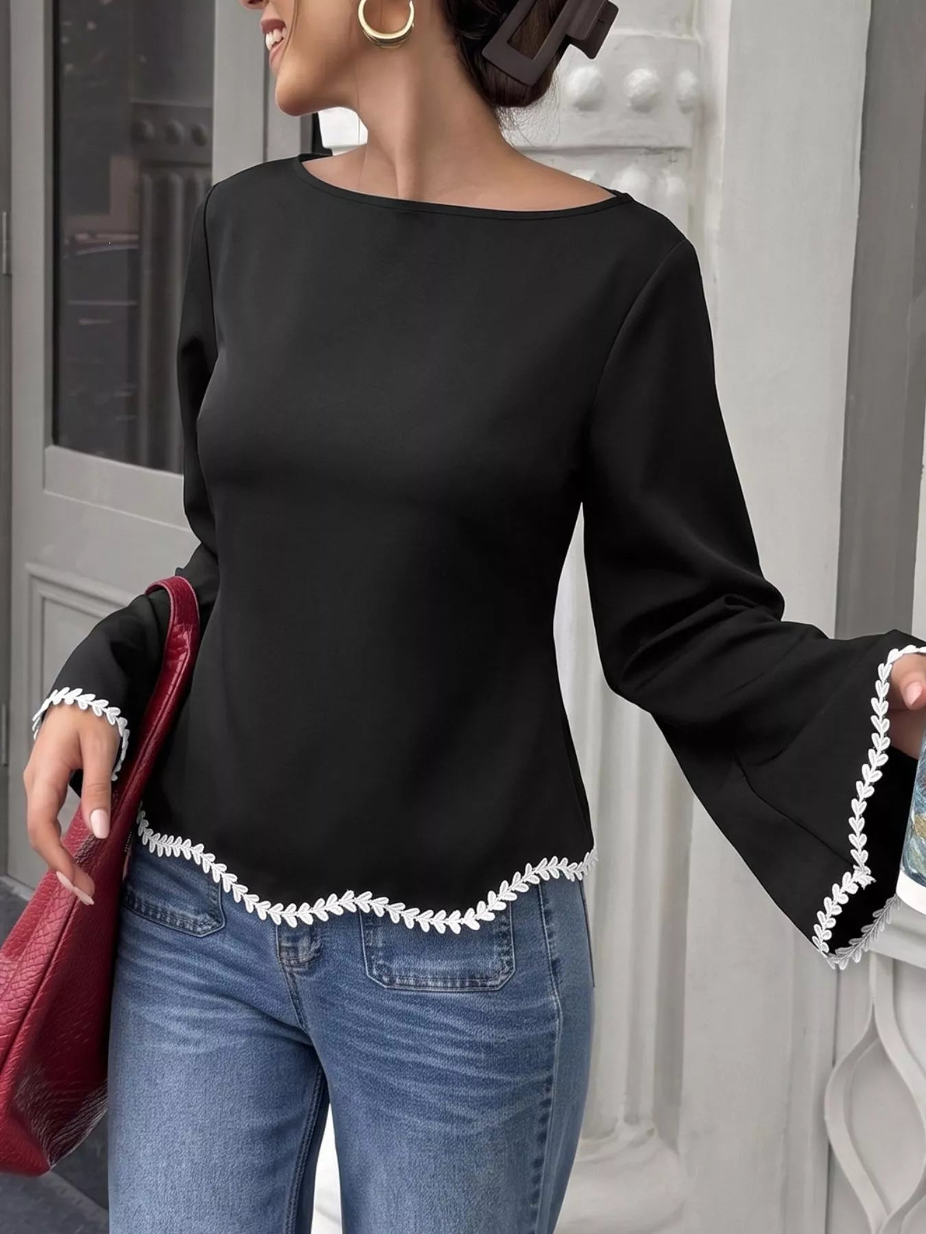 Trendsi Contrast Trim Flare Sleeve Blouse -