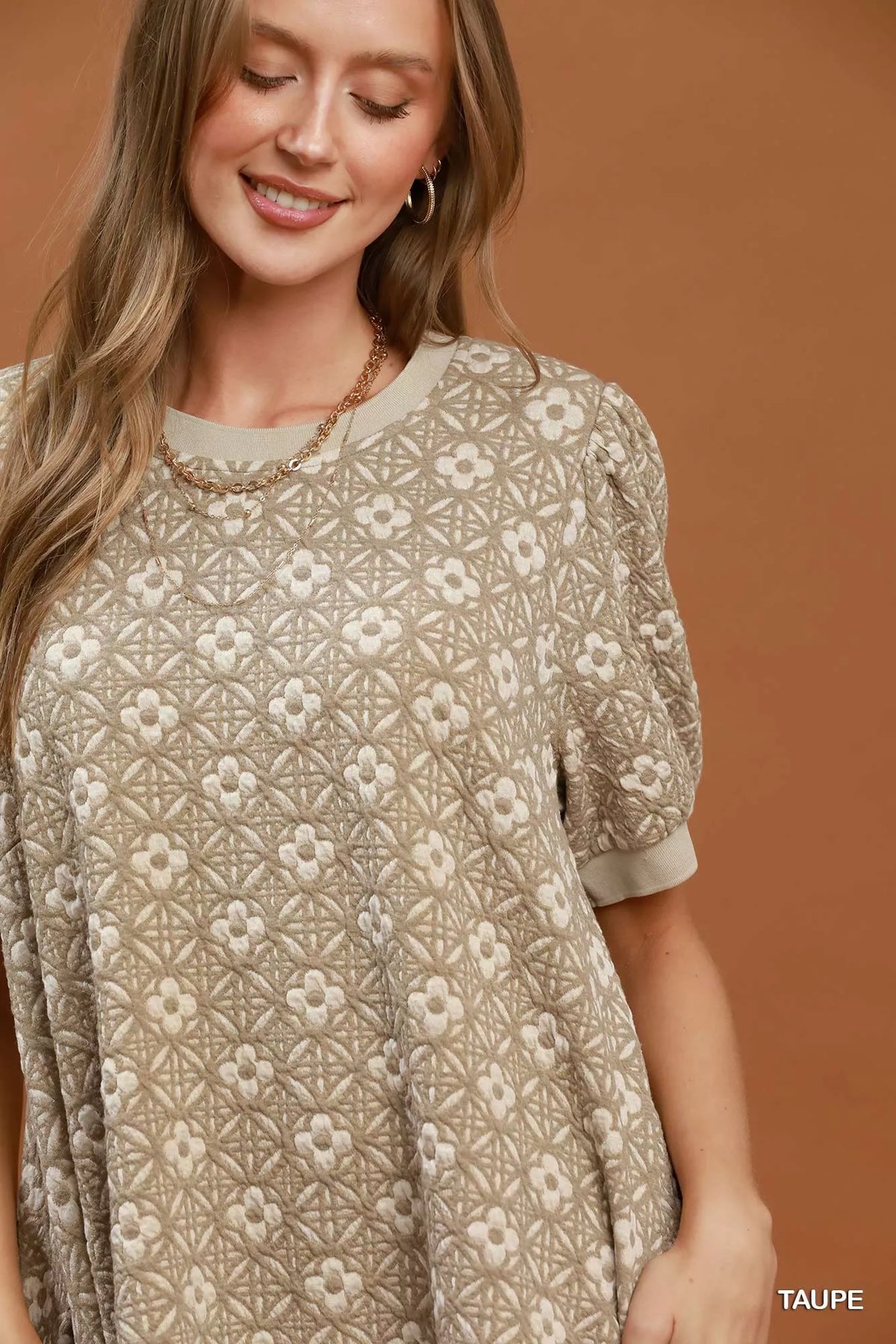 Women's apparel – product view 5