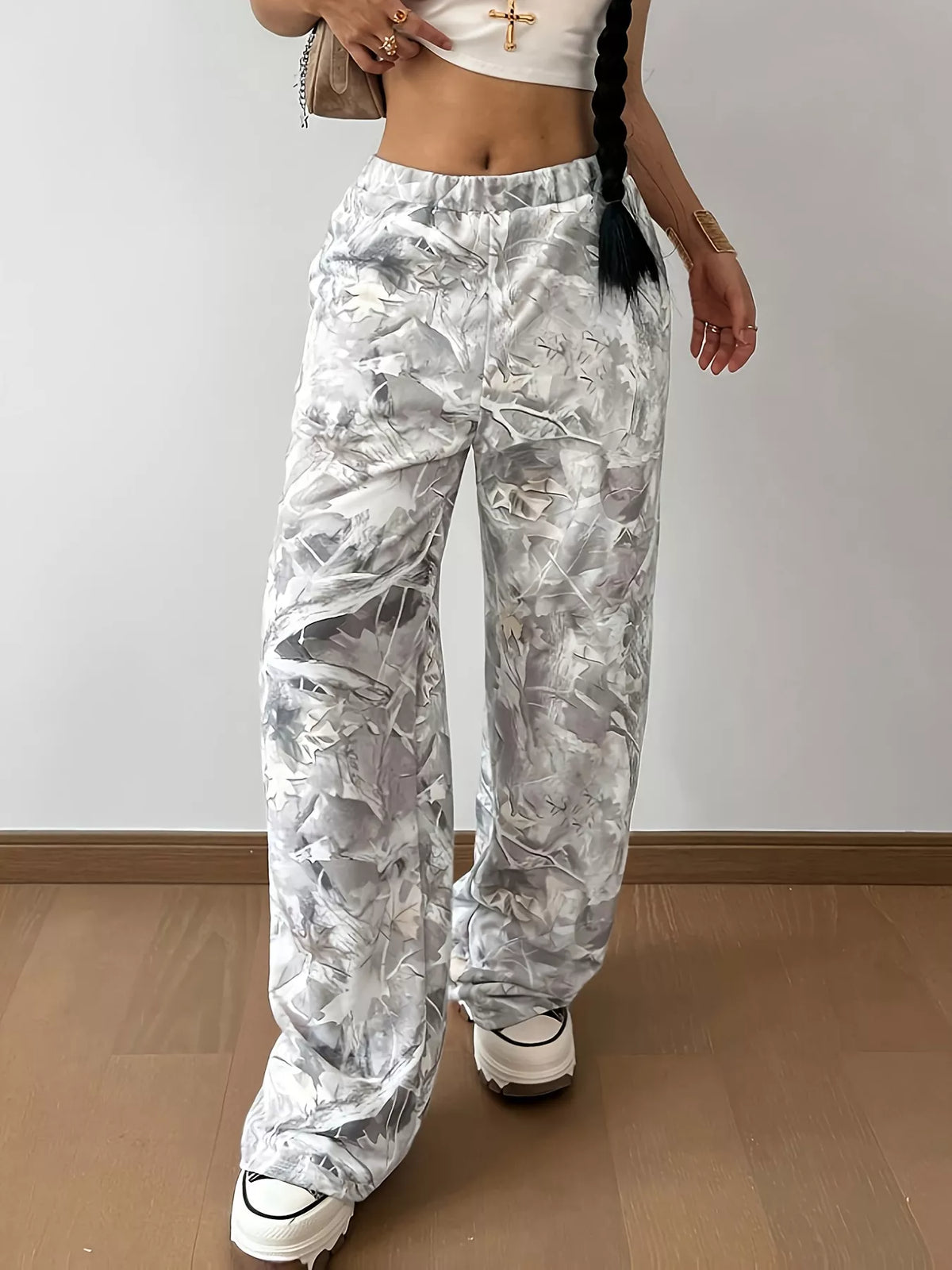Gray and white wide-leg printed pants