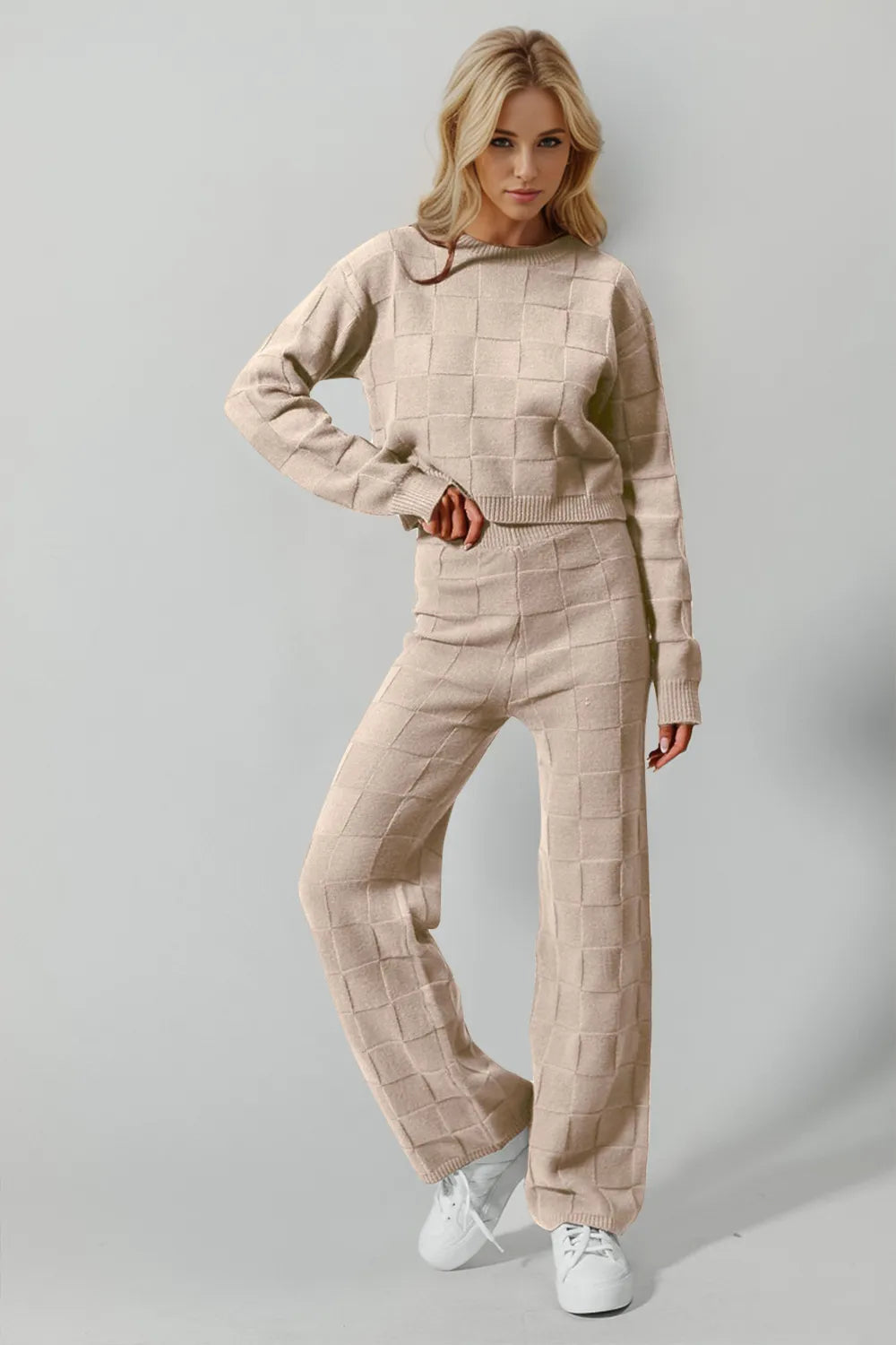 Women's clothing set – product view 1