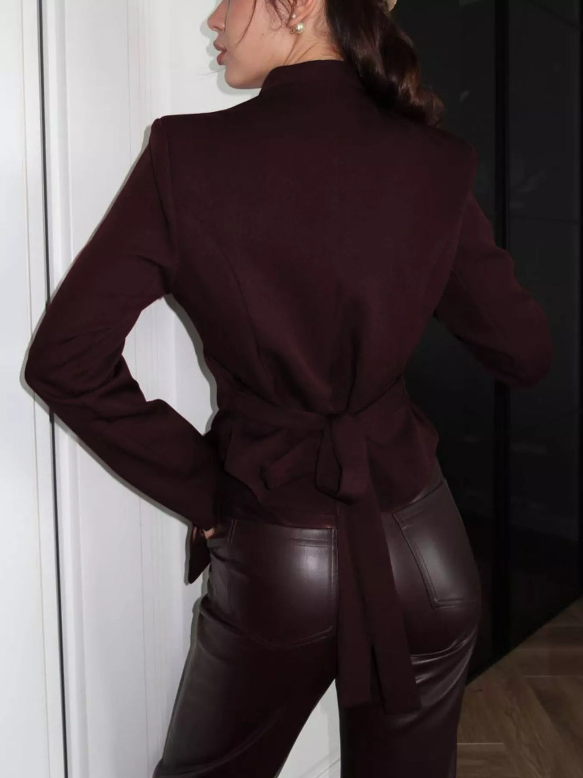 Trendsi Slim-Fit Asymmetric Hem Blazer -