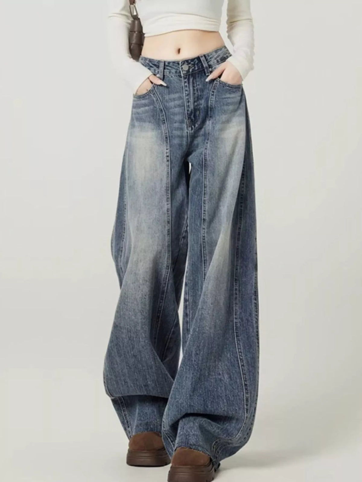 Vintage Wide-Leg Jeans in vintage blue
