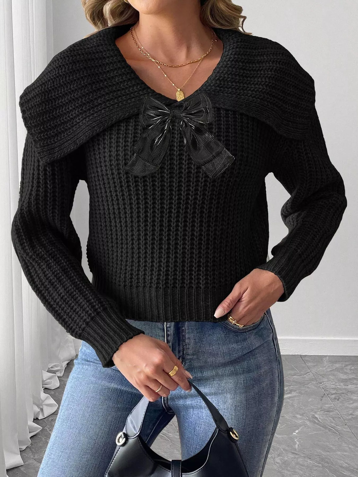 Trendsi Contrast Bow Long Sleeve Sweater -
