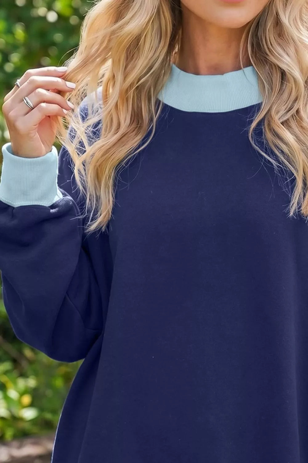 Trendsi Colorblock Trim Crewneck Long Sleeve Pullover Sweatshirt -