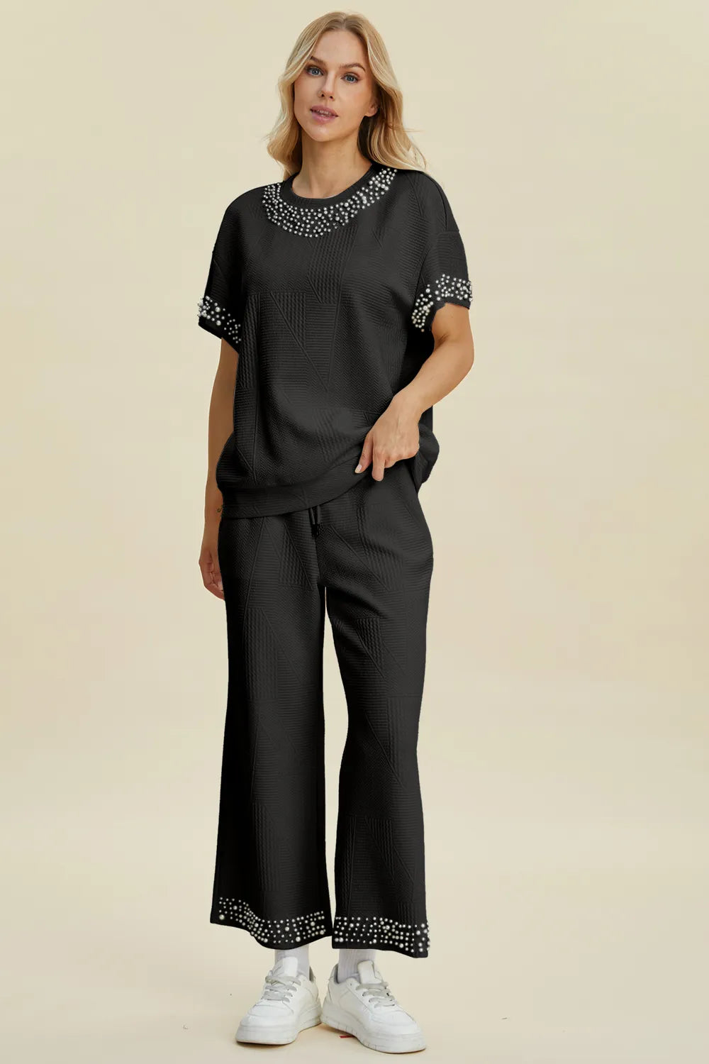 Women's clothing set – product view 1