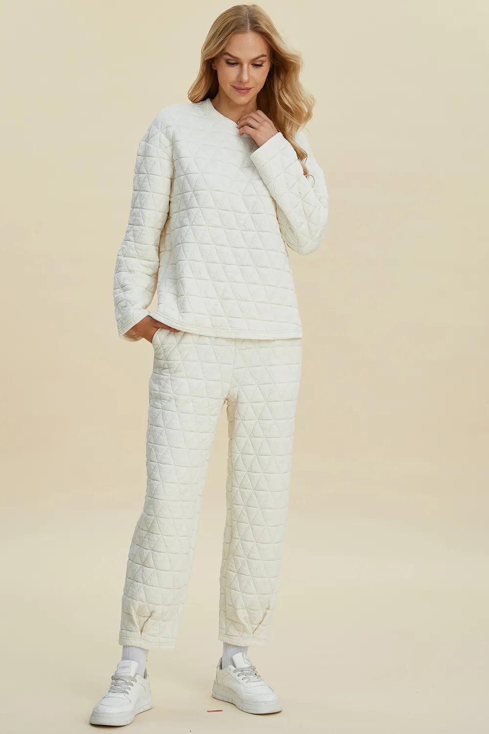 Women's clothing set – product view 5