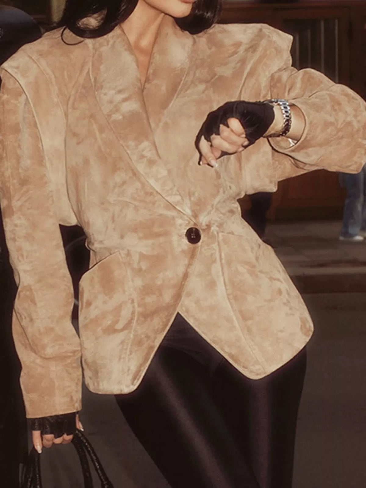 Brown one button long sleeve blazer