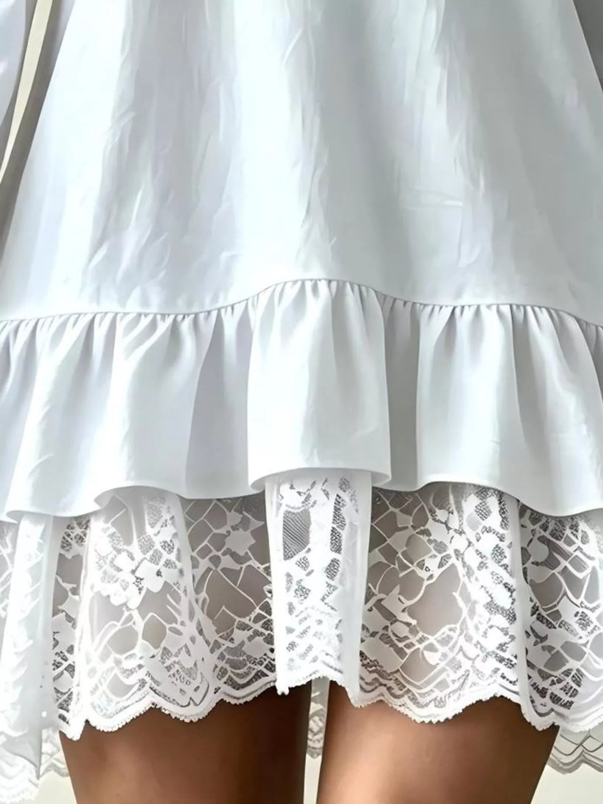 Lace-hem dress, white layered lace hem