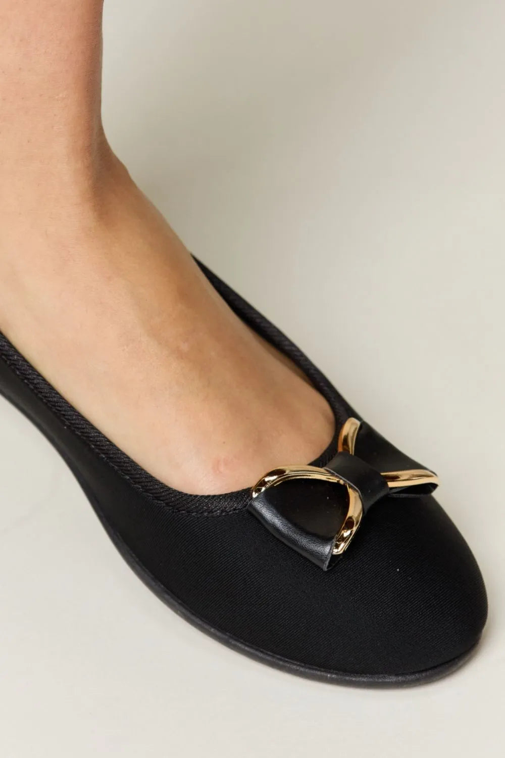 Women's apparel – product view 7