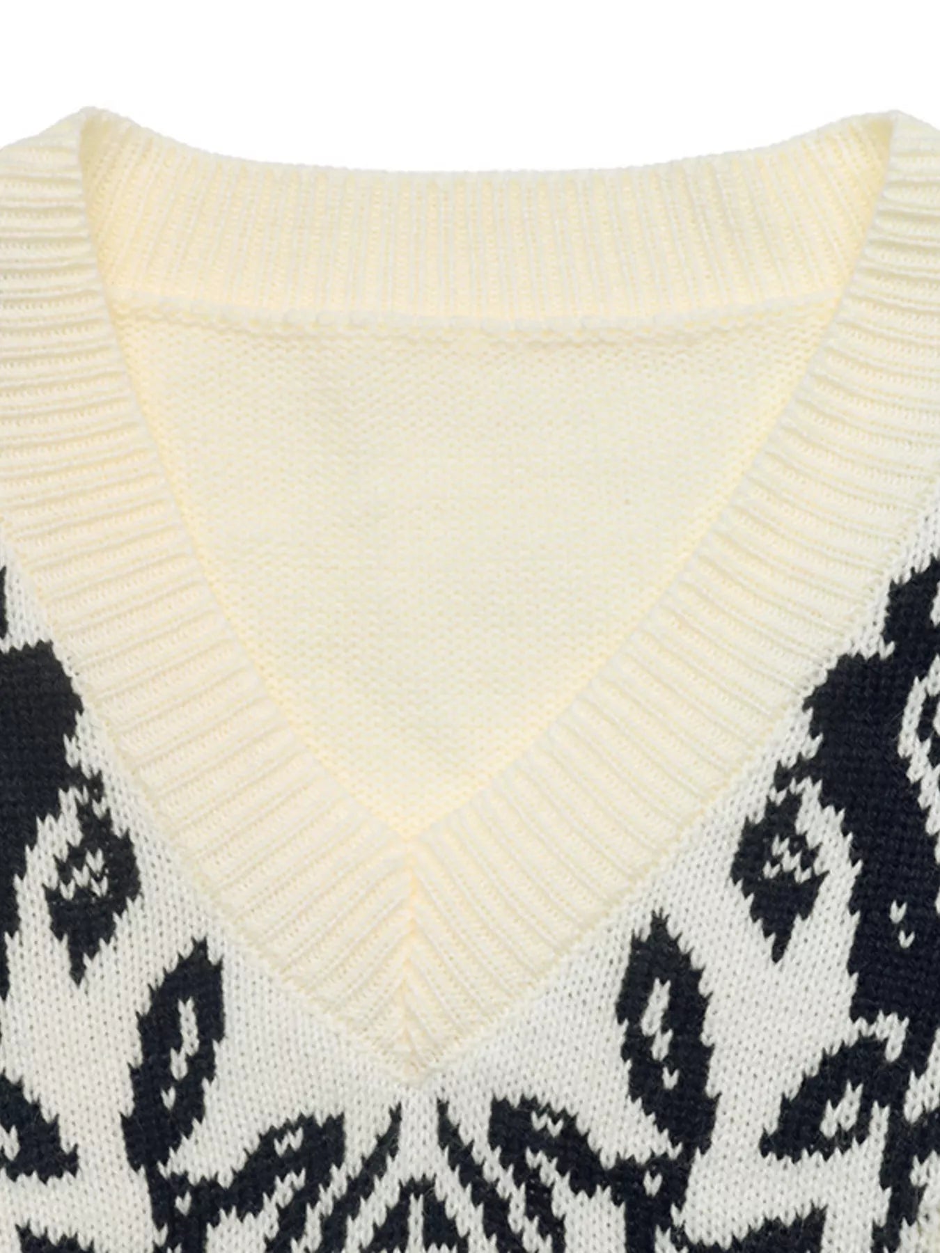 Trendsi Floral Dropped Shoulder Sweater -