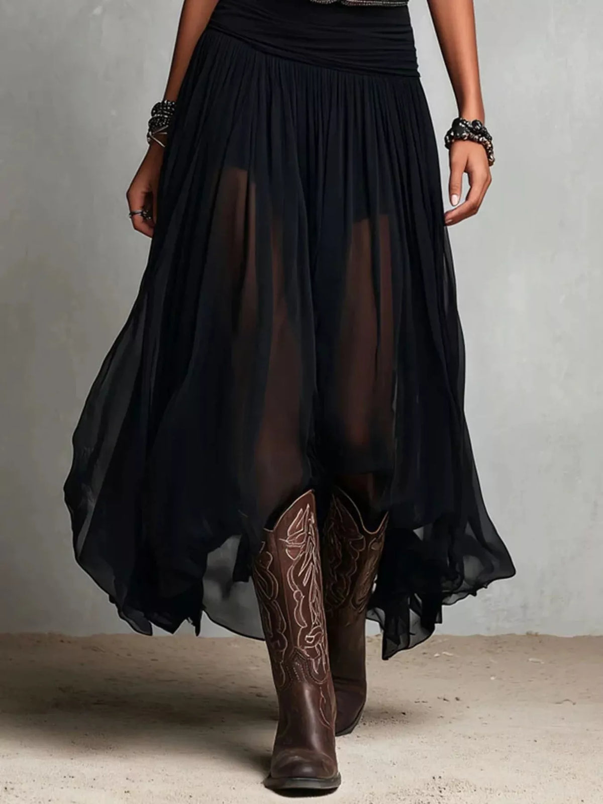 Scoop-neck sleeveless maxi dress