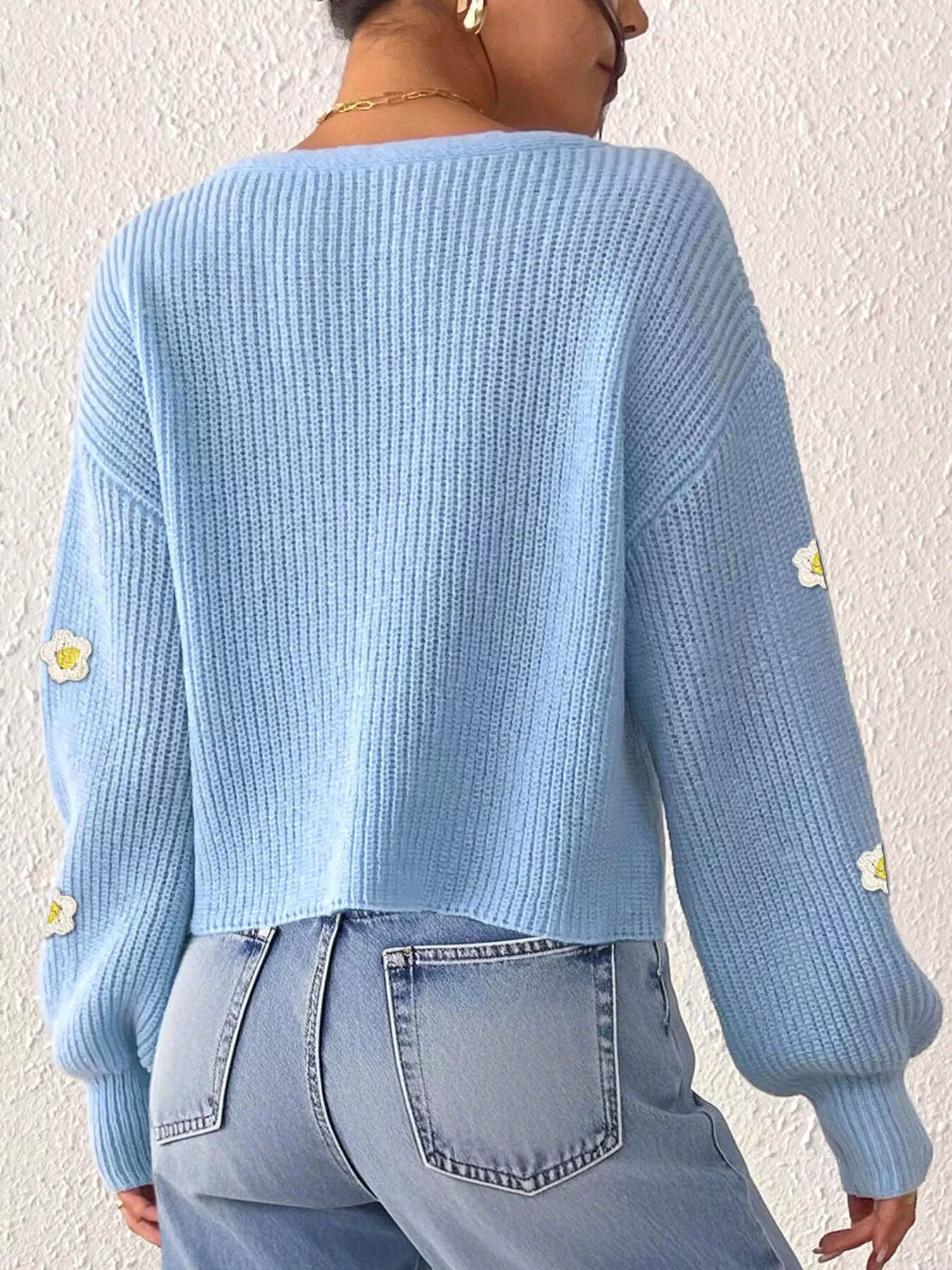 Floral V-neck button-down cropped cardigan