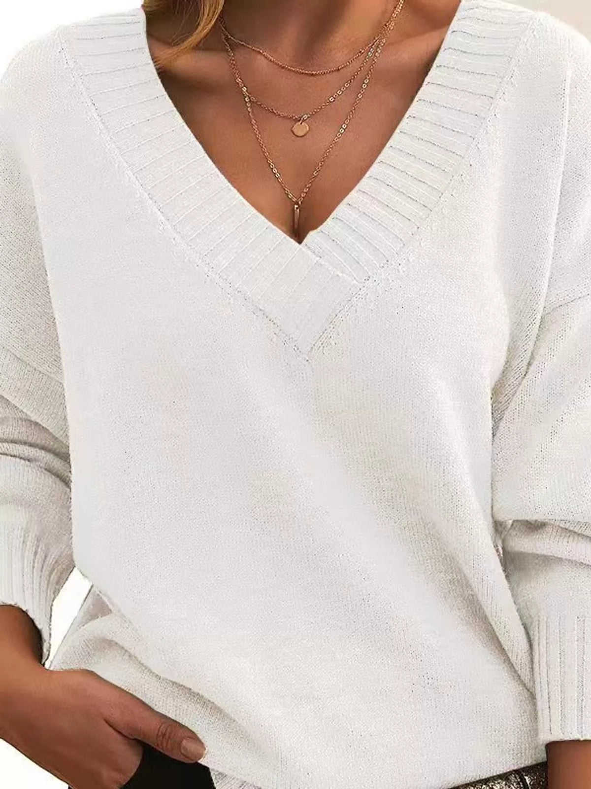 V-neck sweater, white front