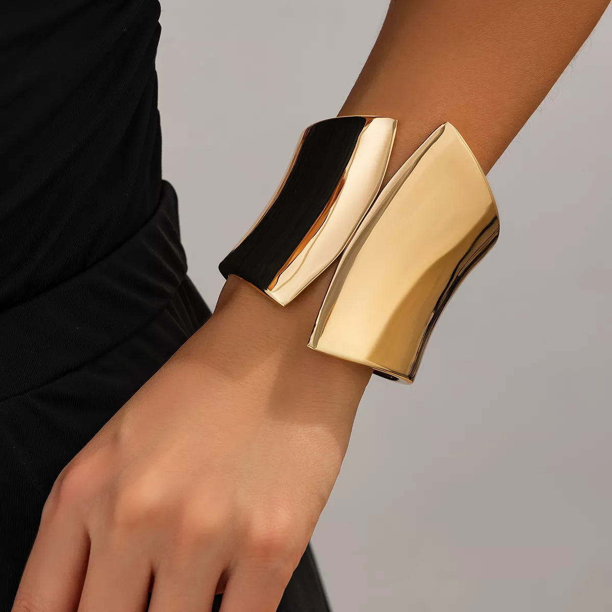 Trendsi Wide Cuff Bracelet -
