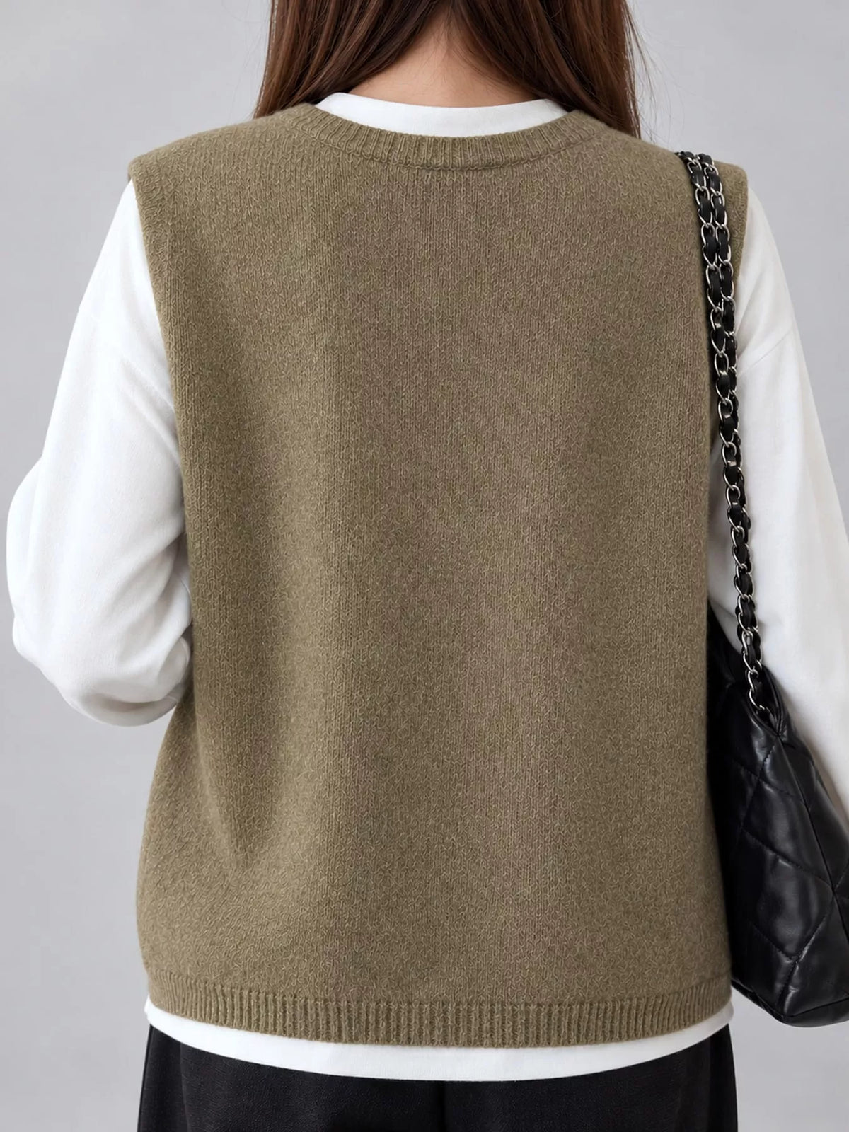 Sleeveless sweater vest, back view