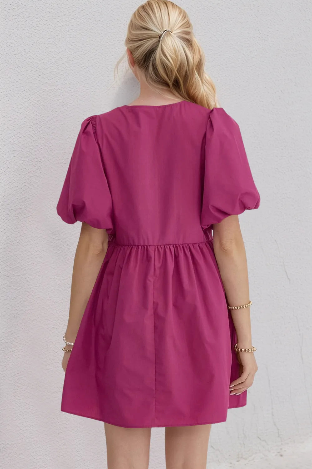 Women's apparel – product view 4