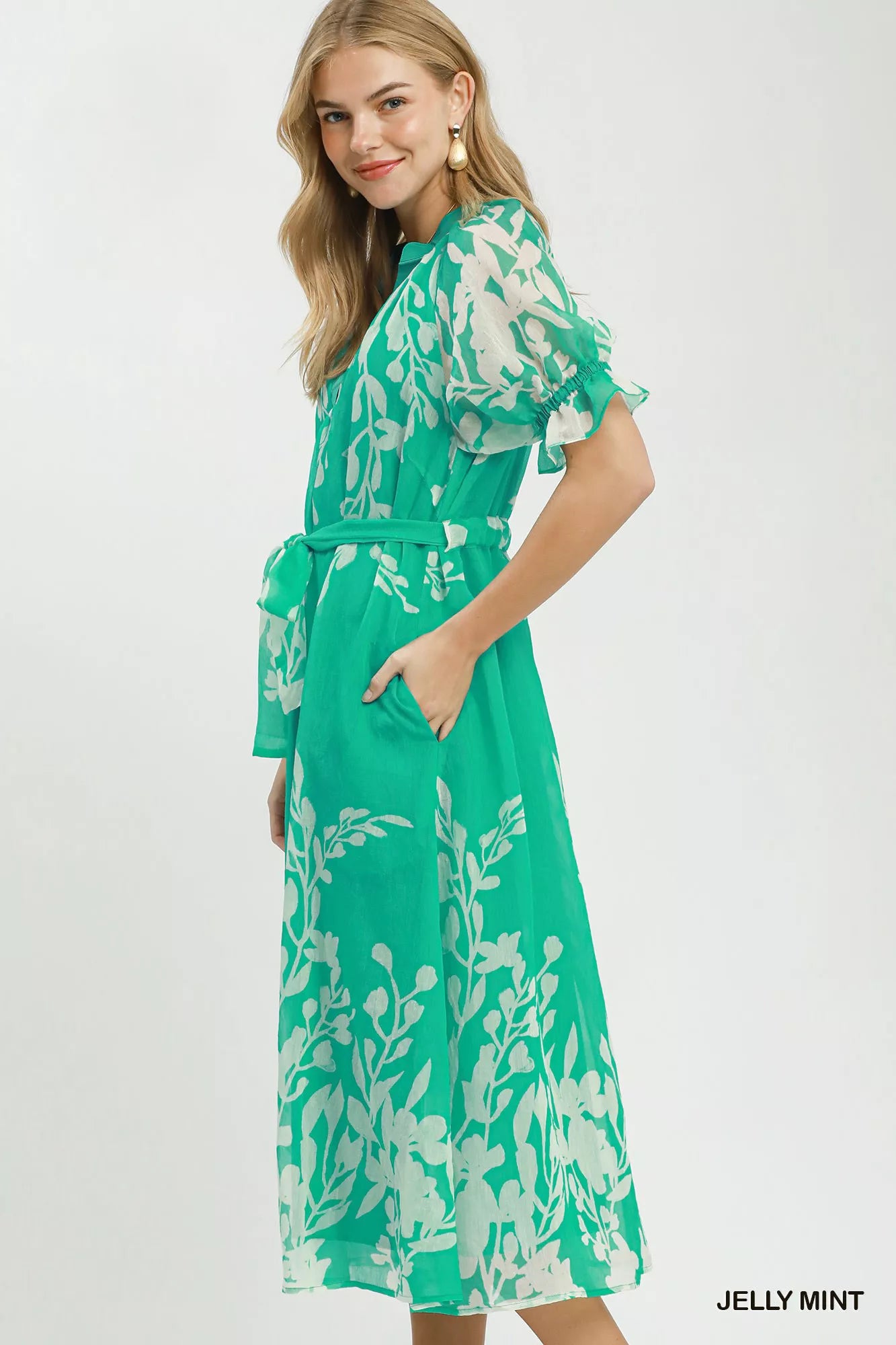 Women's apparel – product view 2